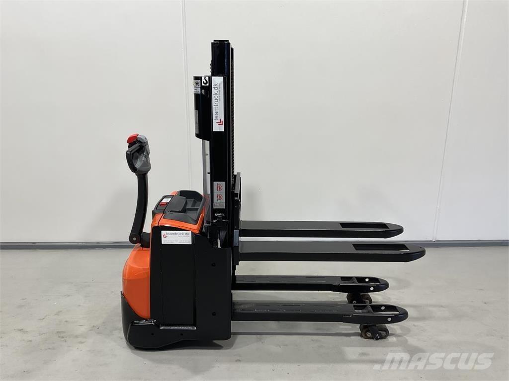 Toyota SWE200D Carelli stoccatori  automatici-usati