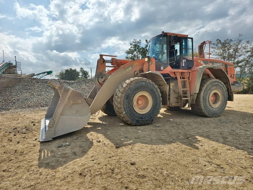 Doosan DL 550-5 Pale gommate