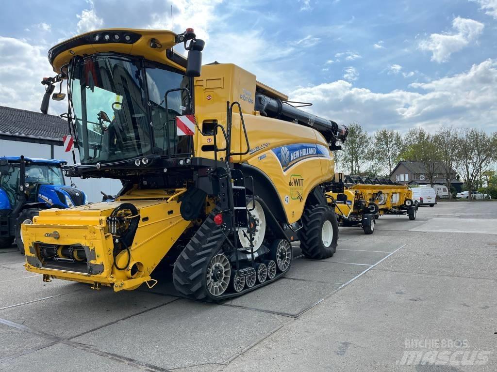 New Holland CR 8.90 Mietitrebbiatrici