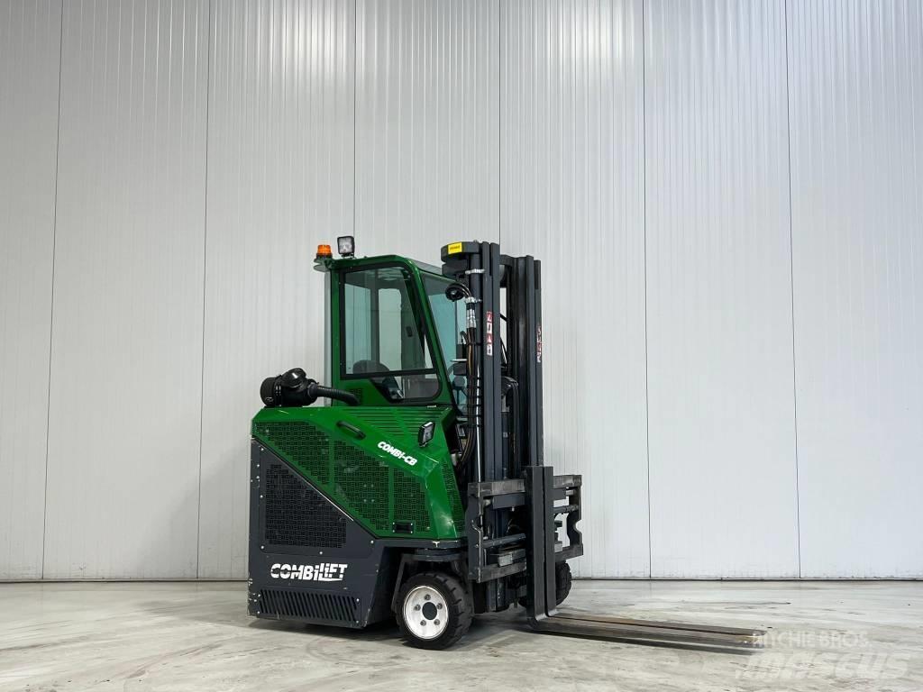 Combilift CB2500 lpg Carrello elevatore retrattile a 4 vie