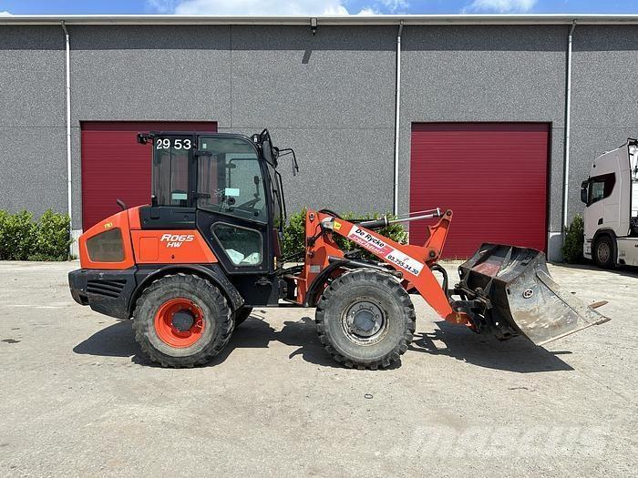 Kubota R065W Pale gommate