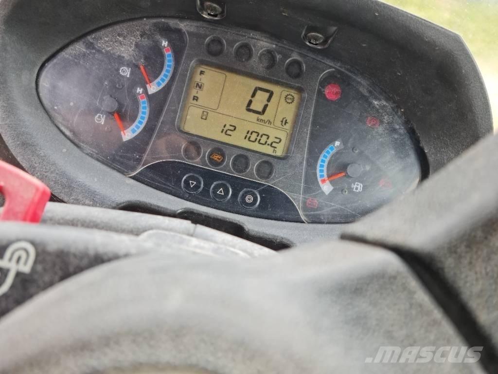 Hitachi ZW 220 Pale gommate