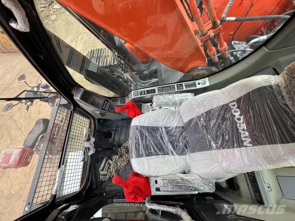 Doosan DX 300 Escavatori cingolati