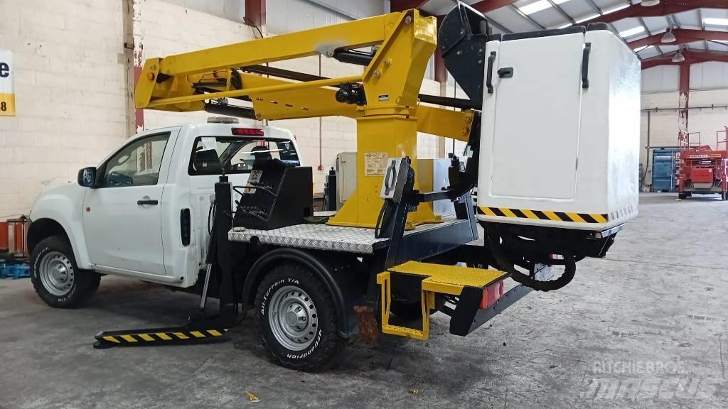 VERSALIFT LAT 135 Piattaforme autocarrate