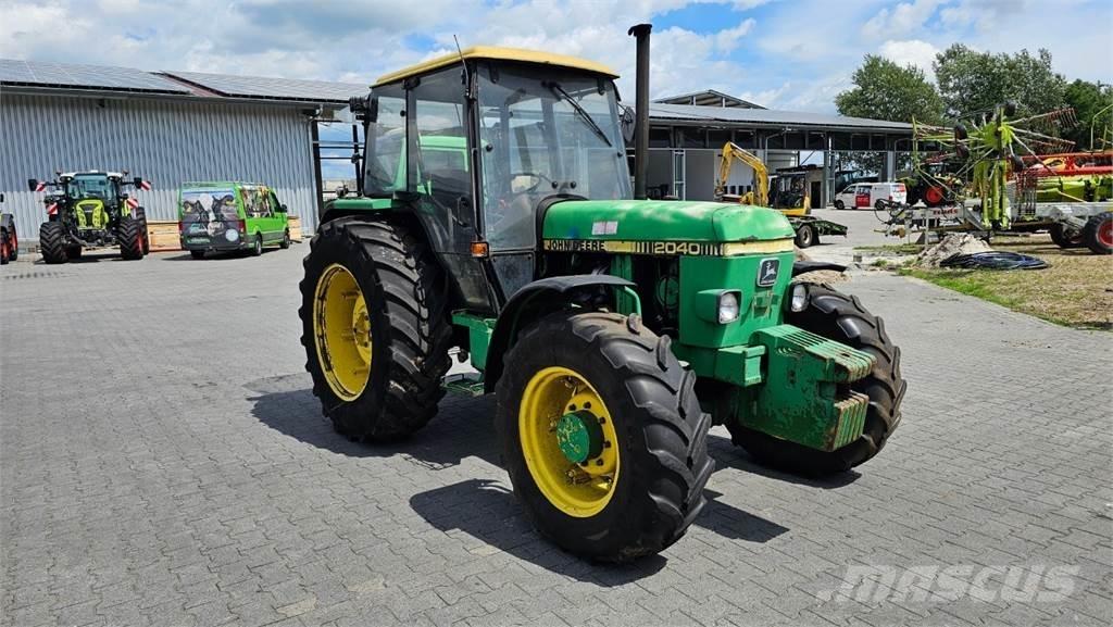 John Deere 2040A Trattori