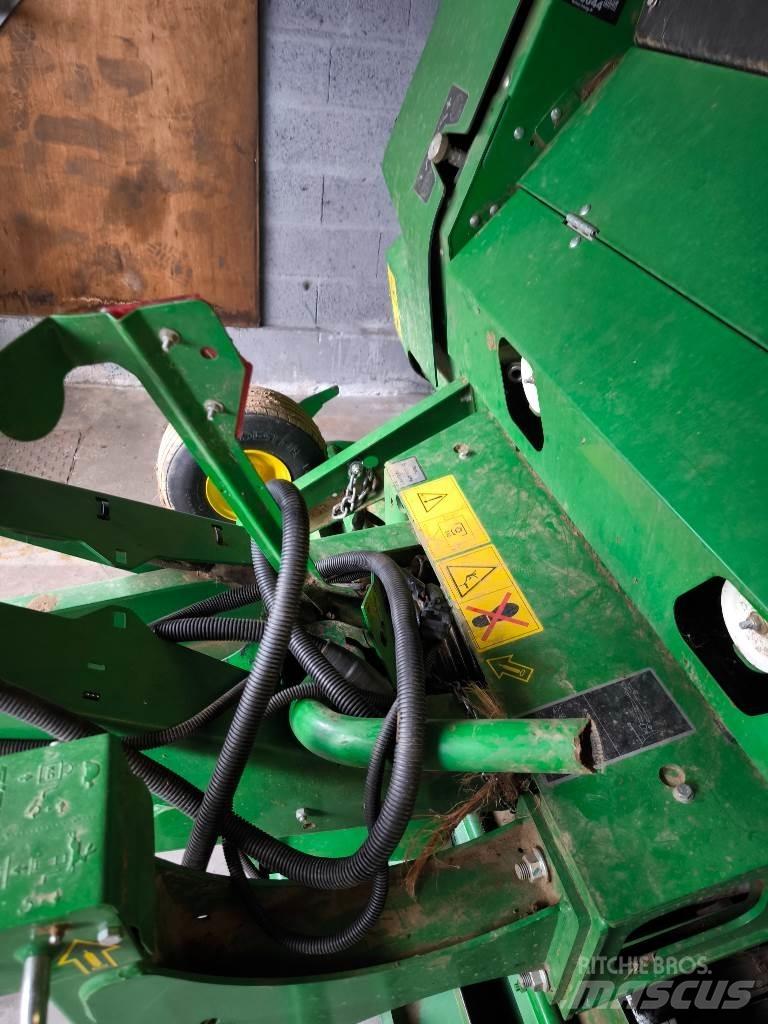 John Deere V461M Rotopresse