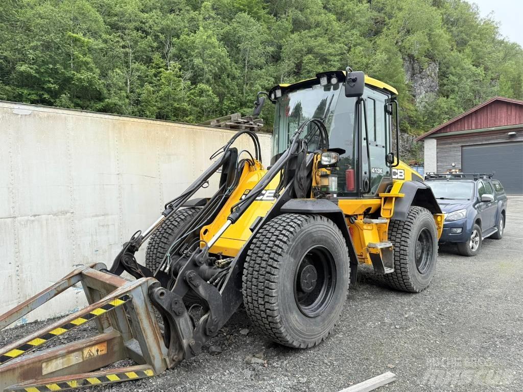 JCB 413K Pale gommate