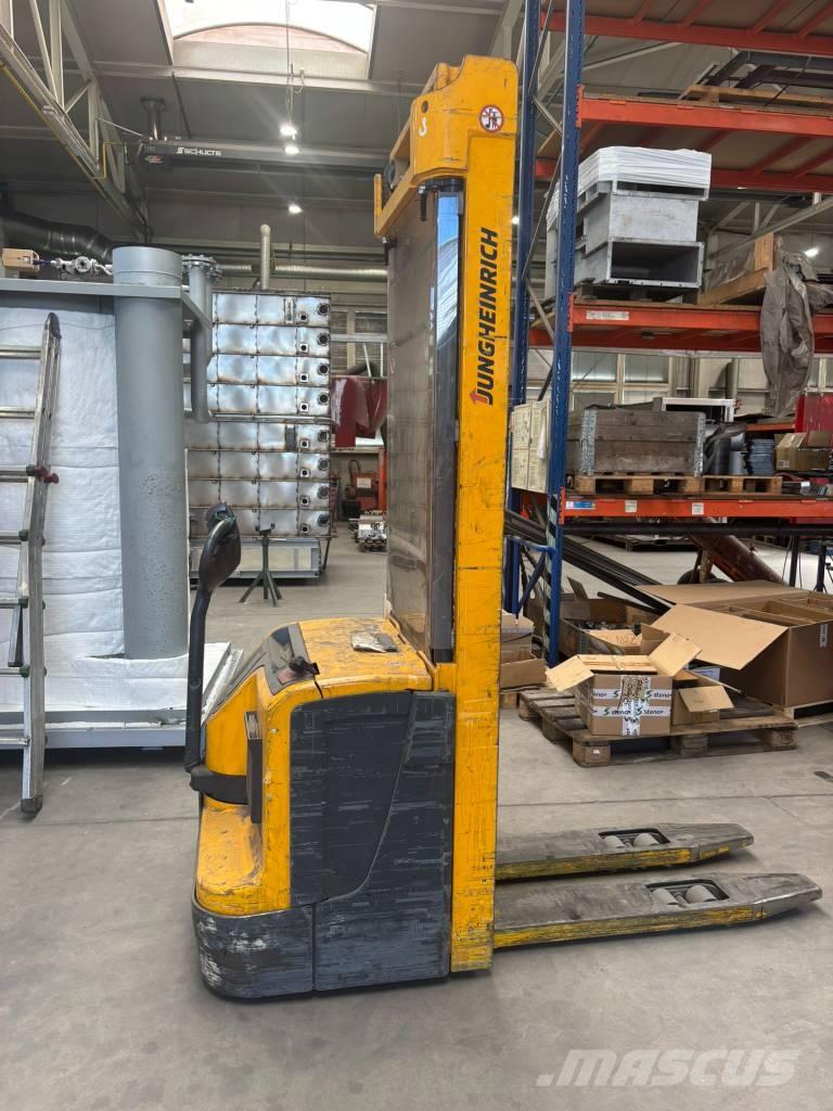 Jungheinrich EJC220 Transpallet uomo a terra