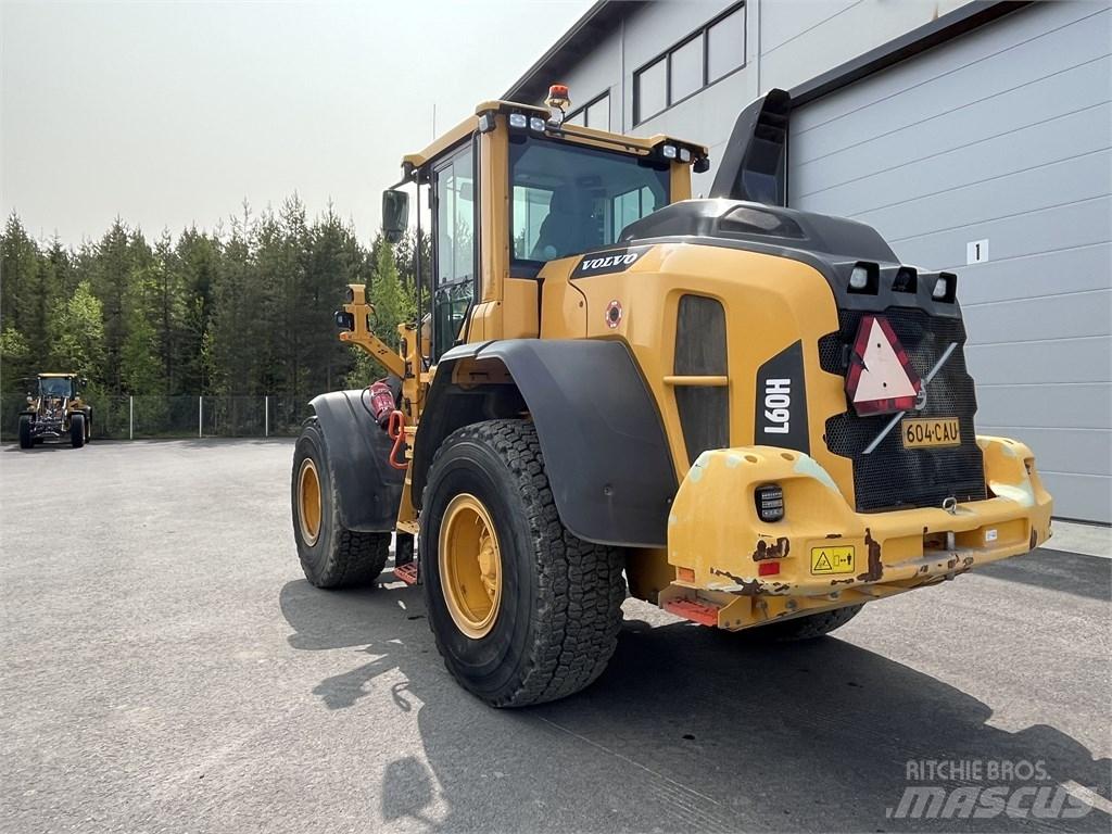Volvo L 60 H Pale gommate