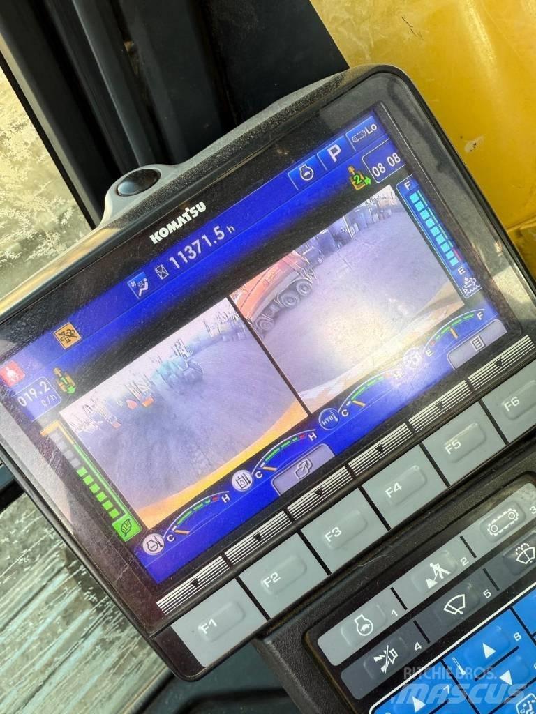Komatsu HB 365 Escavatori cingolati