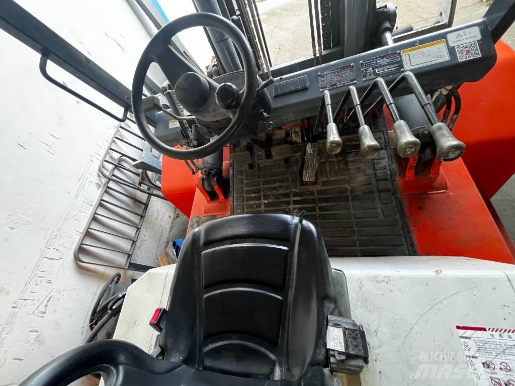 Heli K 100 Carrelli elevatori diesel