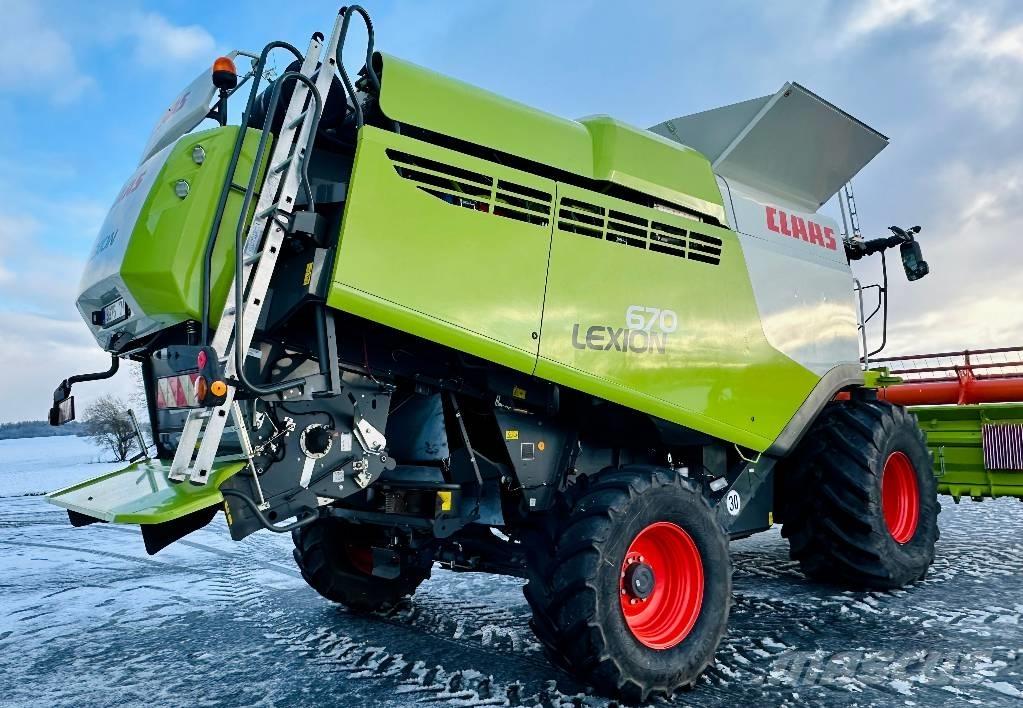 CLAAS Lexion 670 Mietitrebbiatrici