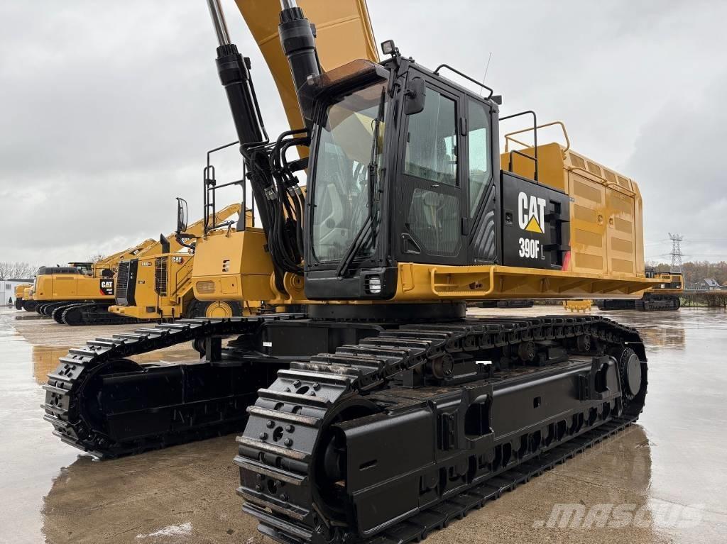 CAT 390F Long Reach Escavatori a lunga portata