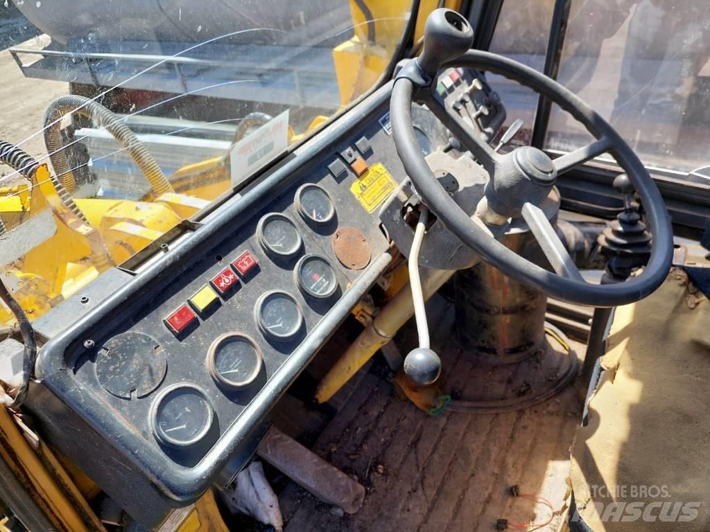 Hanomag 35D Pale gommate