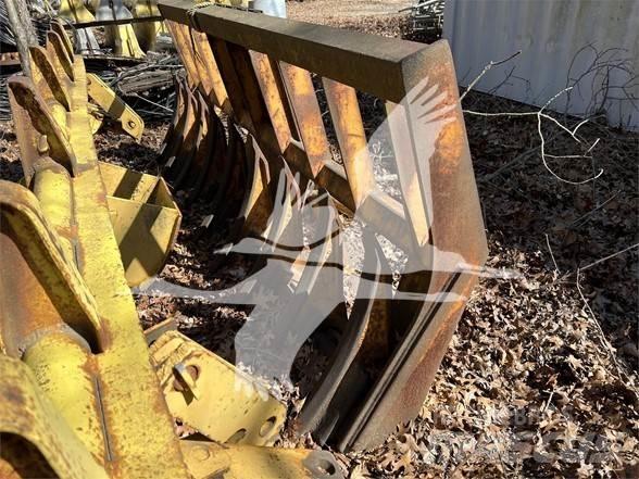 Komatsu D65PX Scarificatori