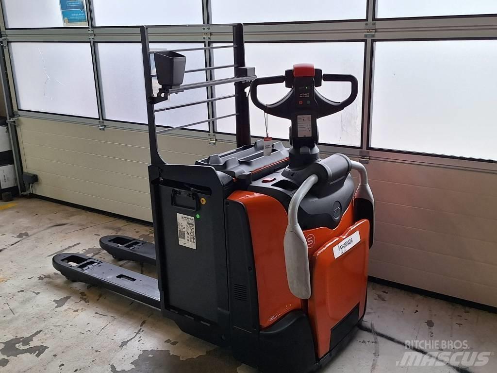 BT LPE220 Transpallet manuale