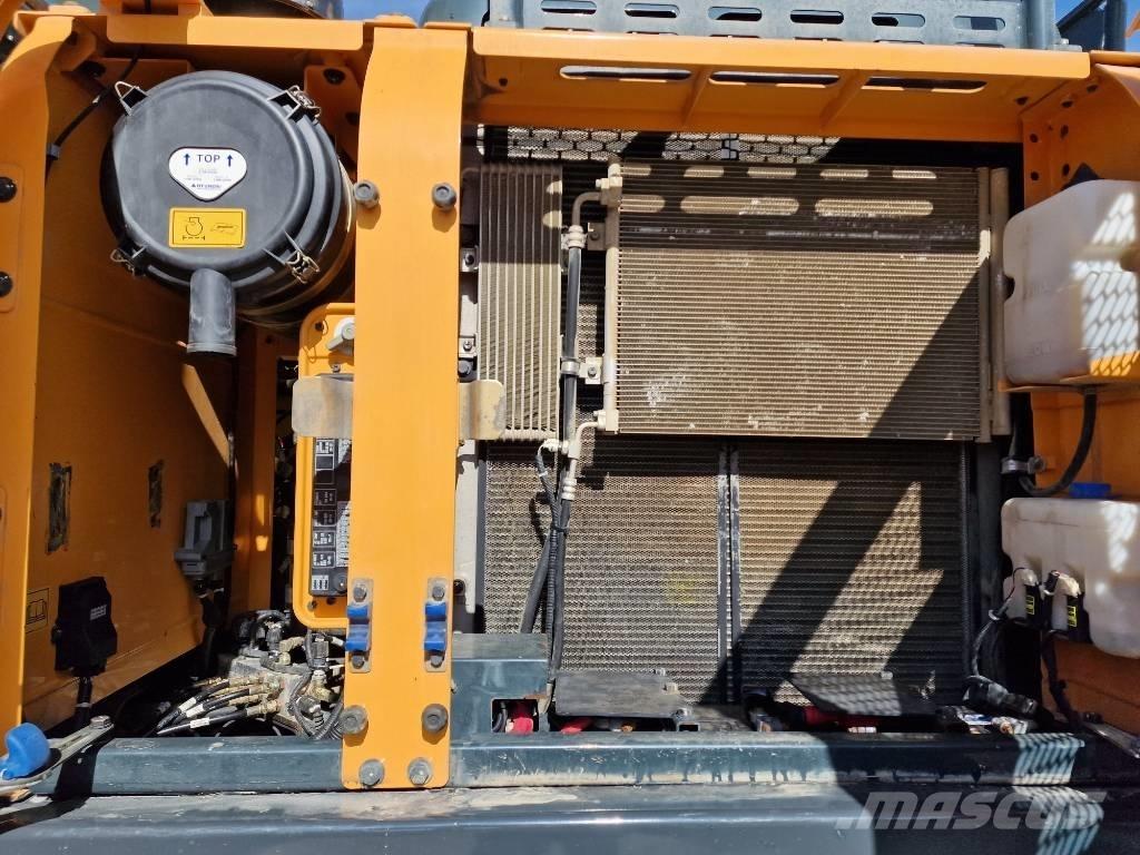 Hyundai HX 220 L Escavatori cingolati