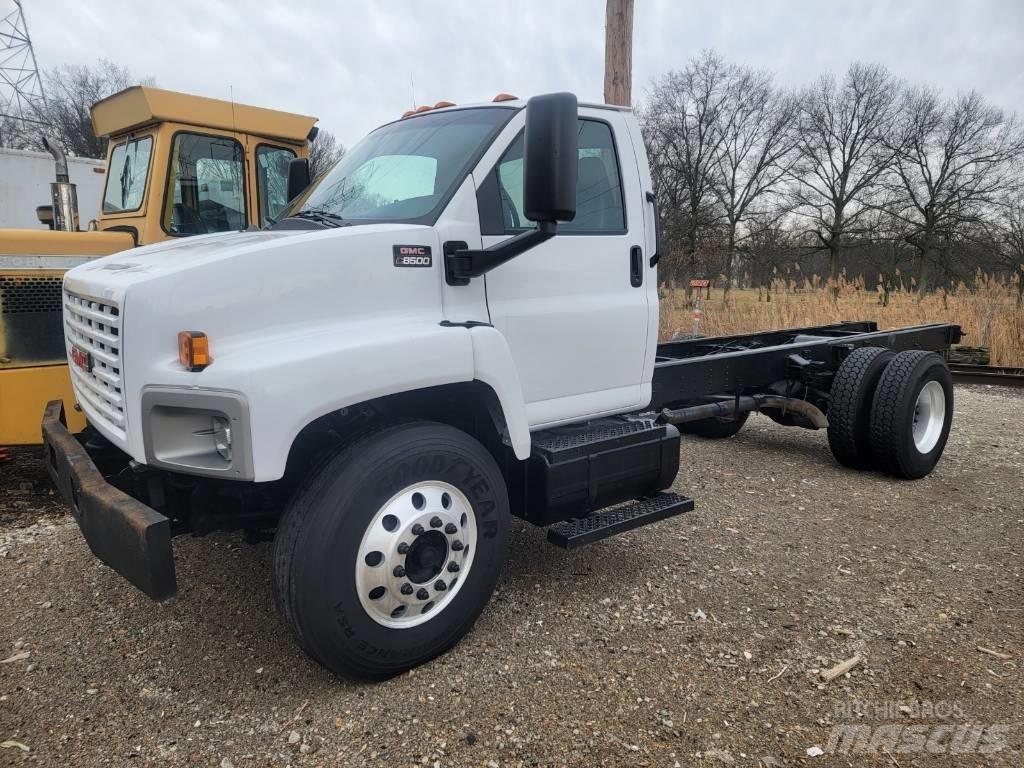 GMC C8500 Autocabinati