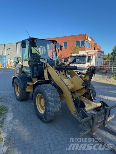 CAT 908 H Pale gommate