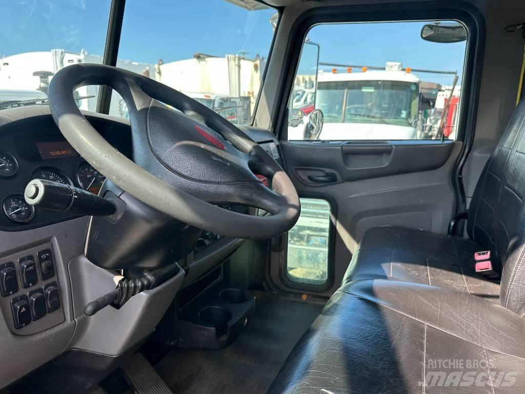 Peterbilt 348 Camion dei rifiuti