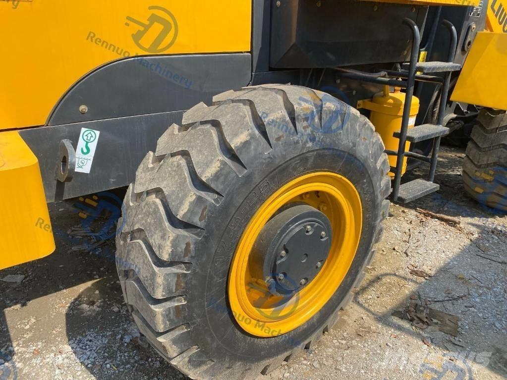 LiuGong CLG 836 Pale gommate