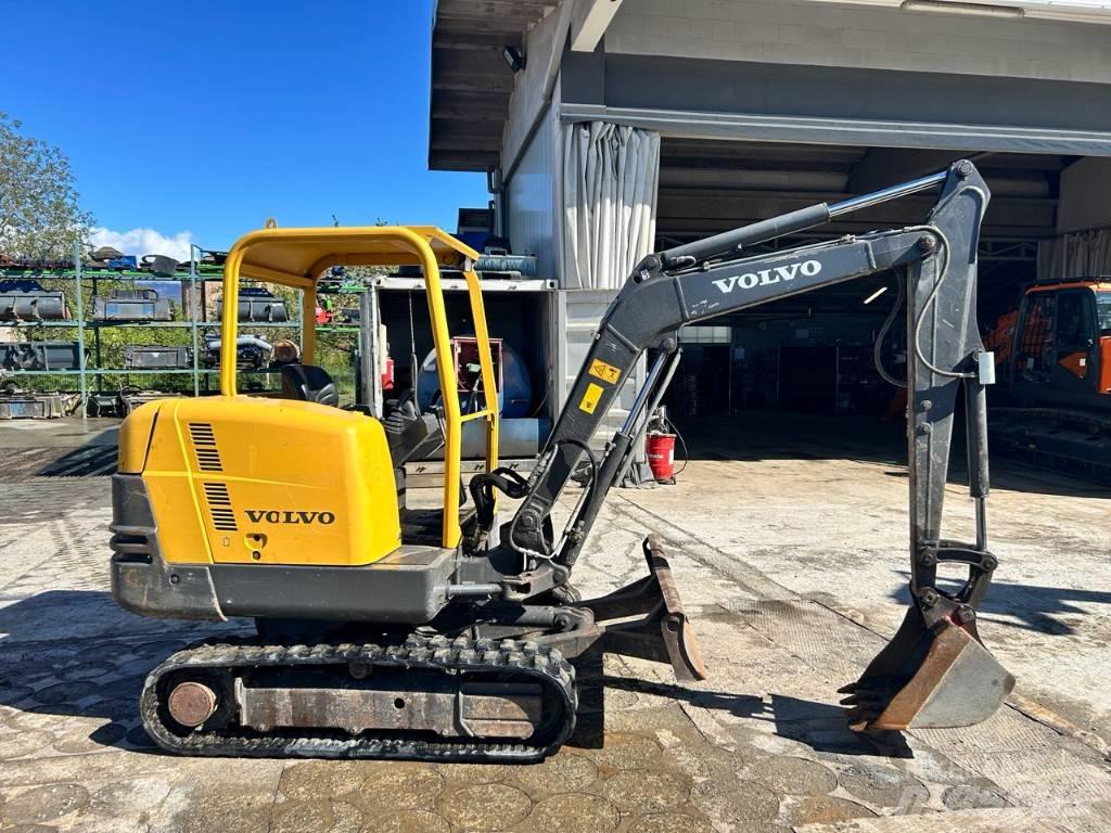 Volvo EC 25 Miniescavatori
