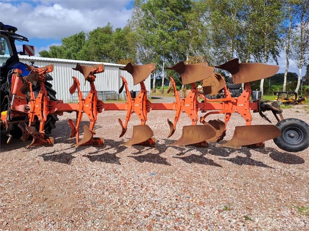 Kuhn VM 152 5T Aratri