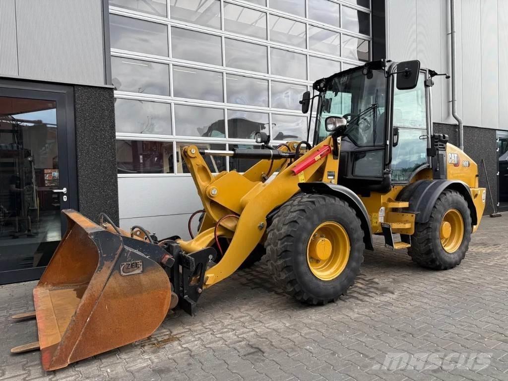 CAT 908 Pale gommate