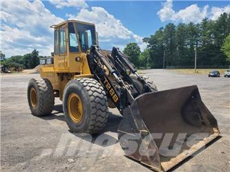 CAT IT 28 B Pale gommate