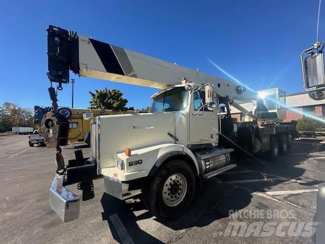 National Crane 1800 Gru cingolate