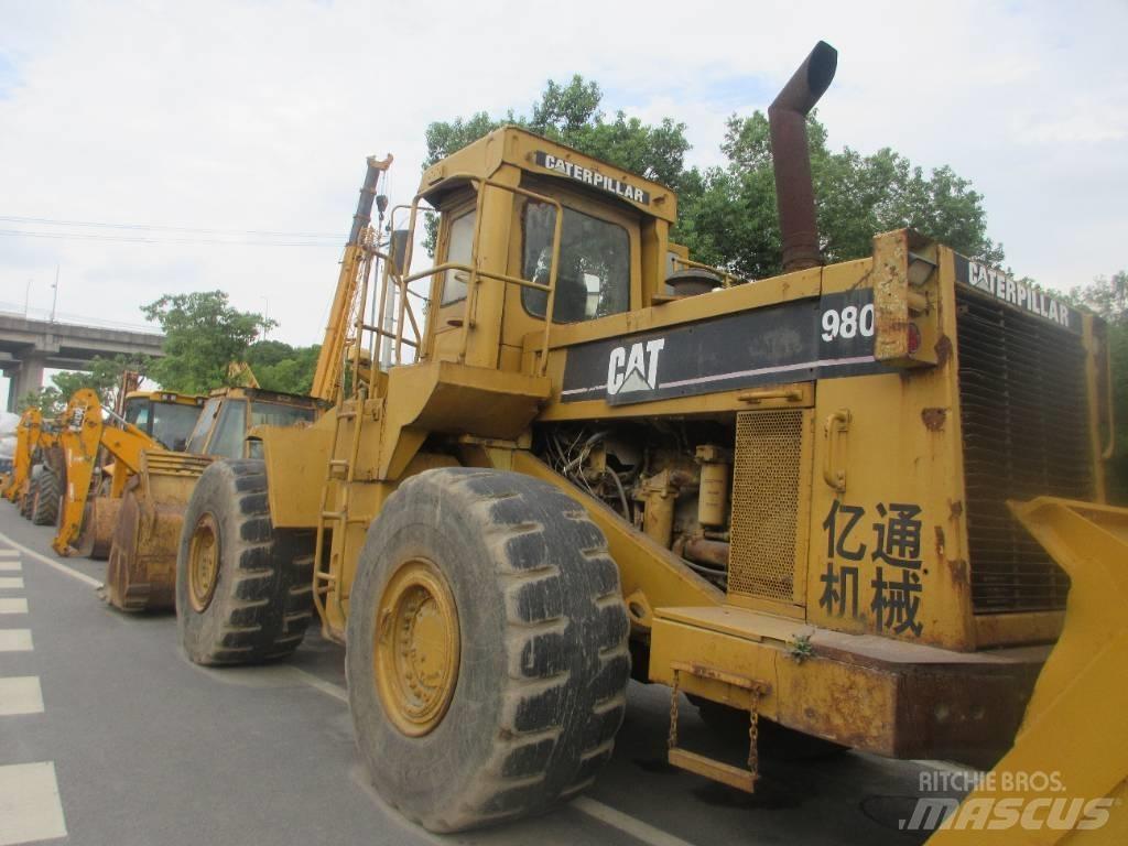 CAT 980 F Pale gommate