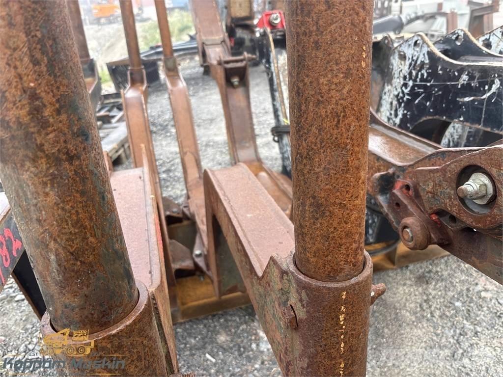 Valmet 840 Altri componenti