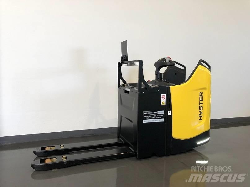 Hyster P2.0S Transpallet uomo a terra