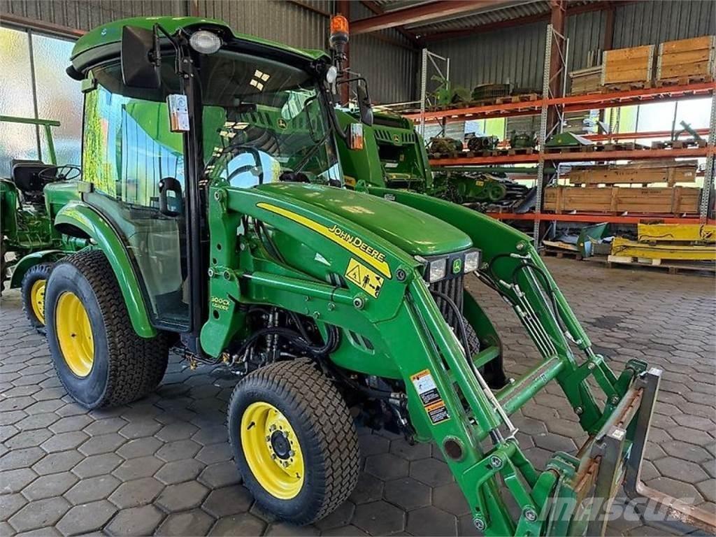 John Deere 3320 Trattori