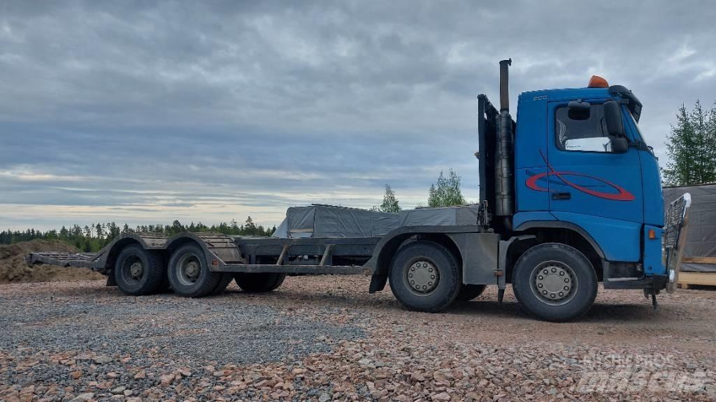 Volvo FH12 8x4 Camion per il trasporto di macchine forestali