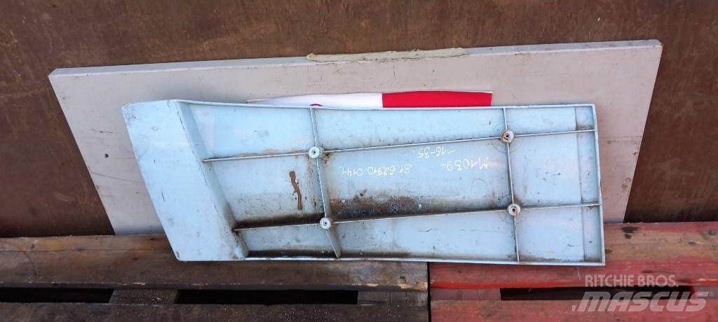 MAN TGA.   81629100141 Cabine e interni