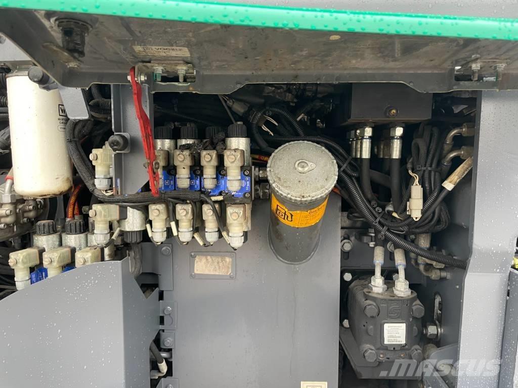 Vögele SUPER 1300-3I Finitrici