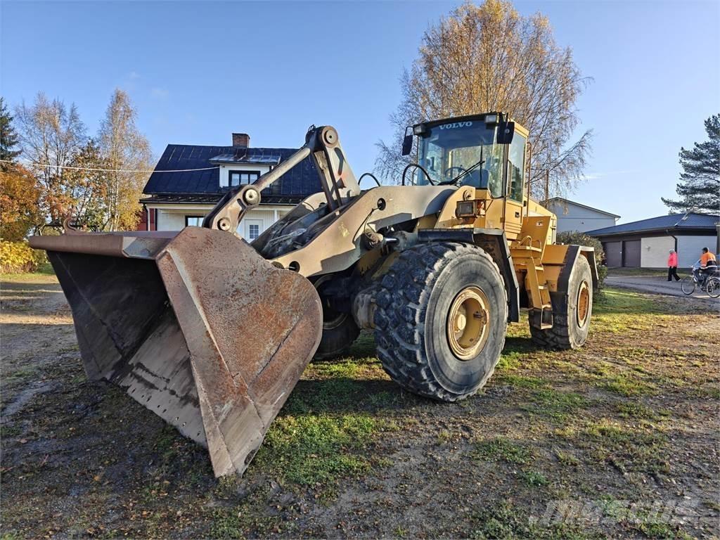 Volvo L180C Pale gommate