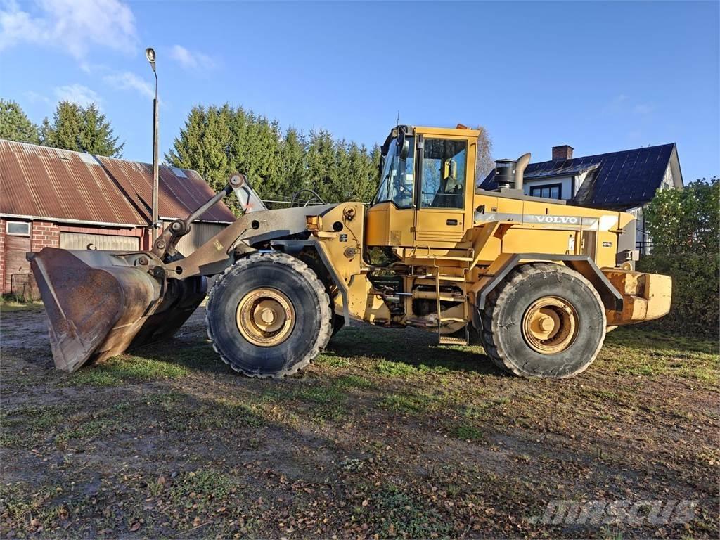 Volvo L180C Pale gommate