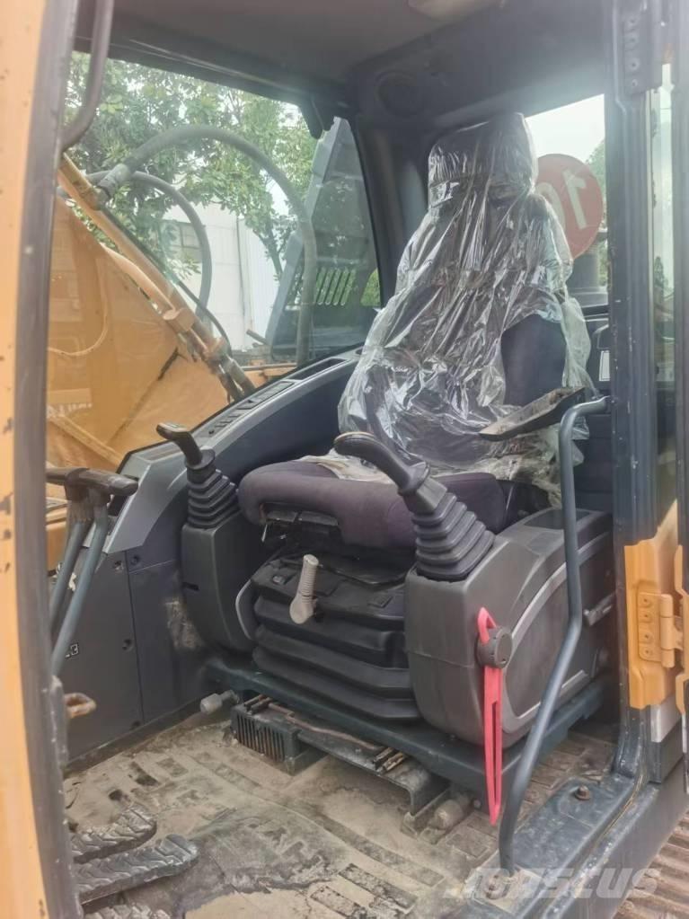 Hyundai R220LC-9S Escavatori cingolati