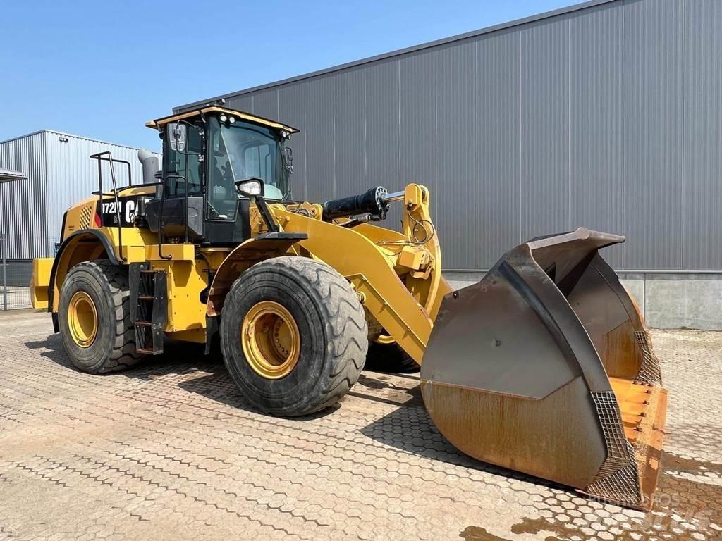 CAT 972M XE Pale gommate