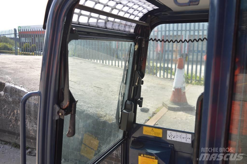 Hanix H 22 cab Miniescavatori