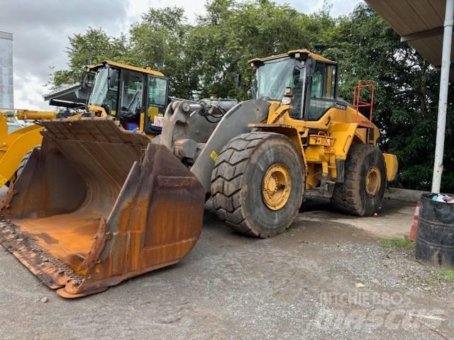 Volvo L 260 H Pale gommate