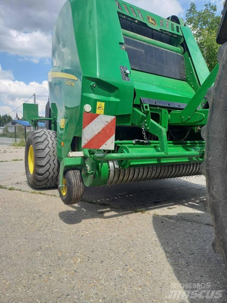 John Deere V451M Rotopresse
