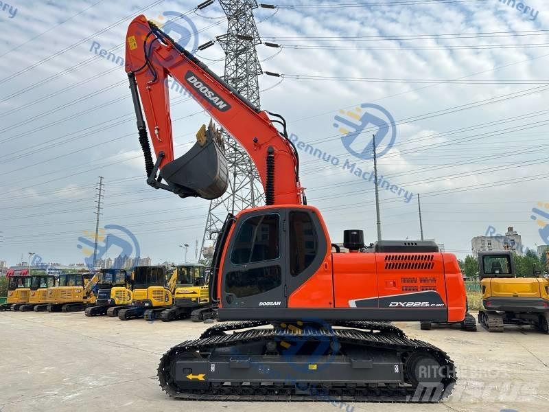 Doosan DX 225 LC-9C Escavatori cingolati
