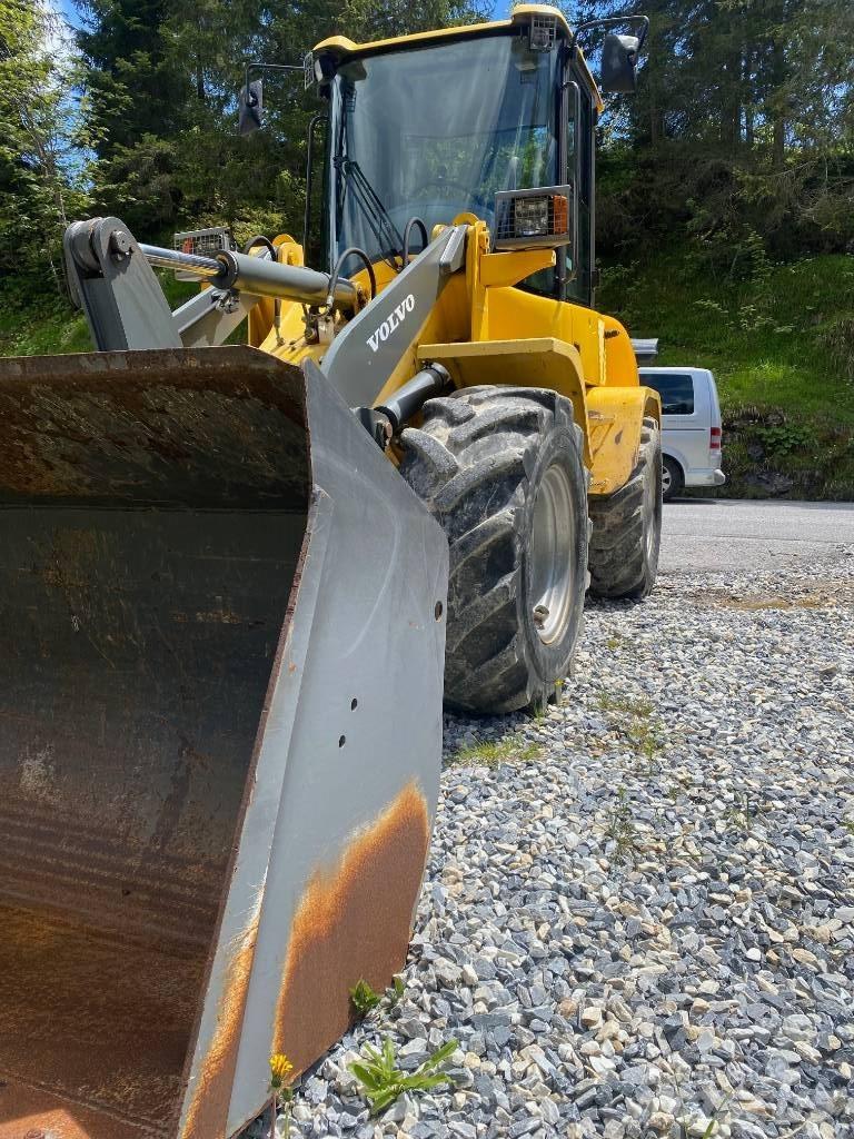 Volvo L 35 B Pro Pale gommate