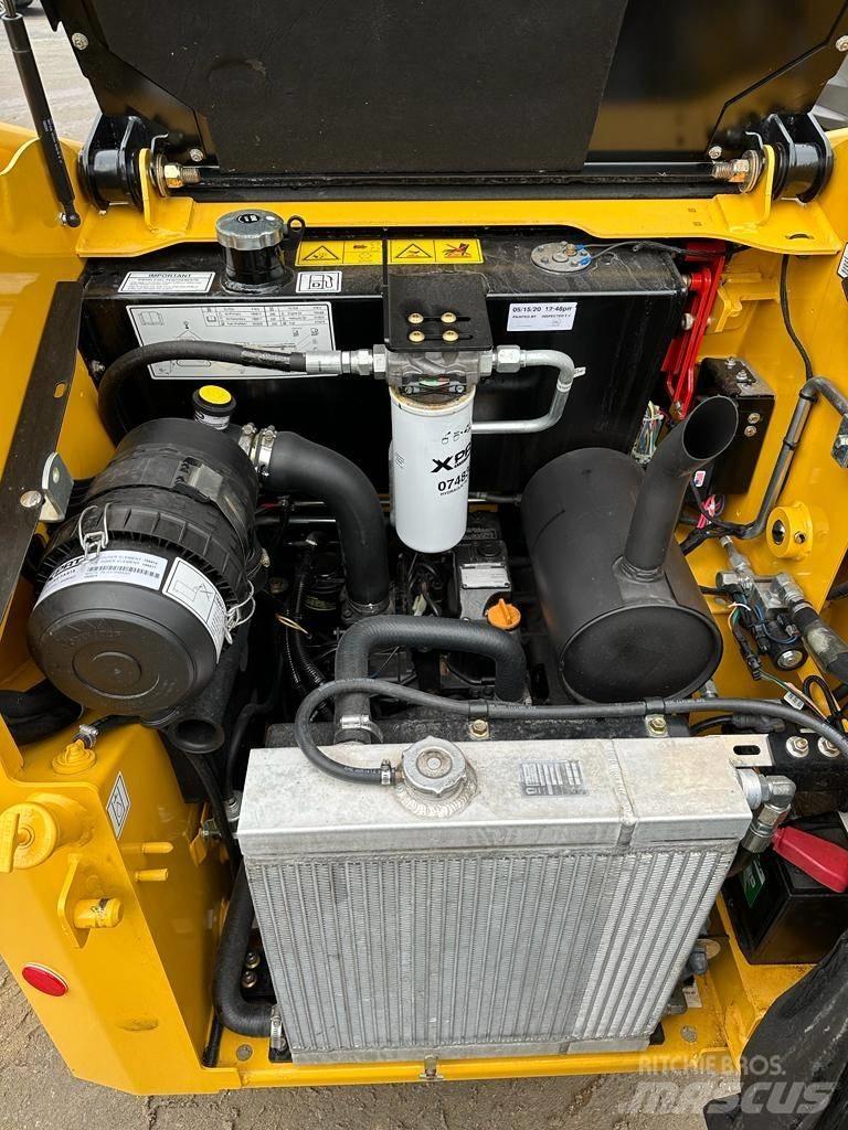 Gehl RT105 Mini Pale Gommate