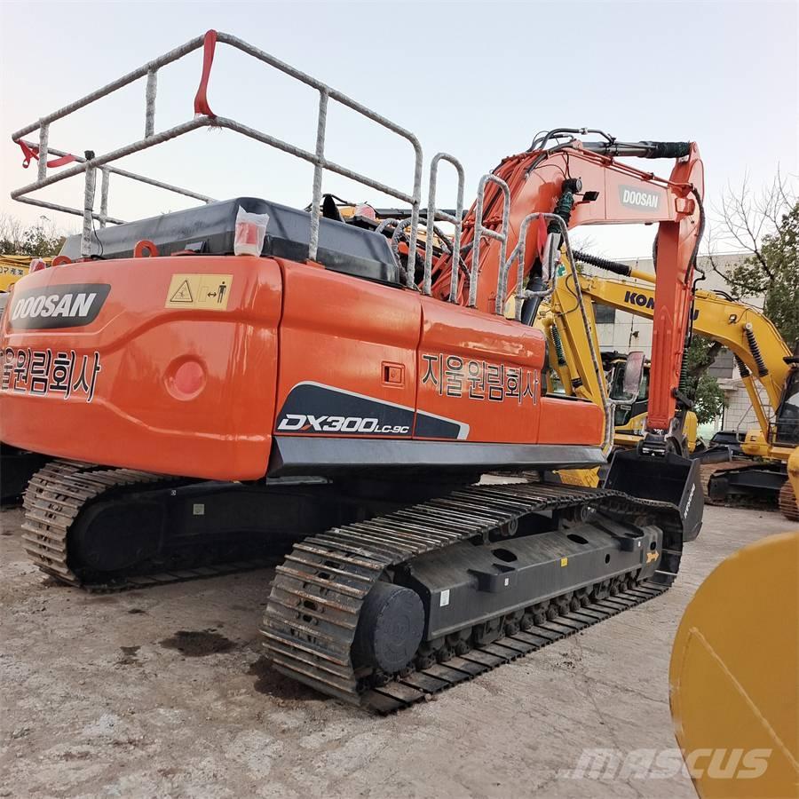Doosan DX 300 LC Escavatori cingolati