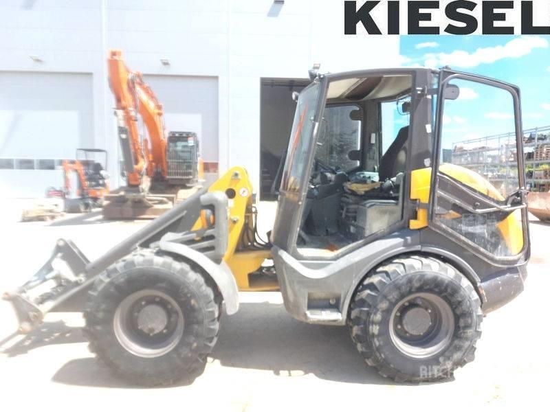 Mecalac AX 1000 Pale gommate