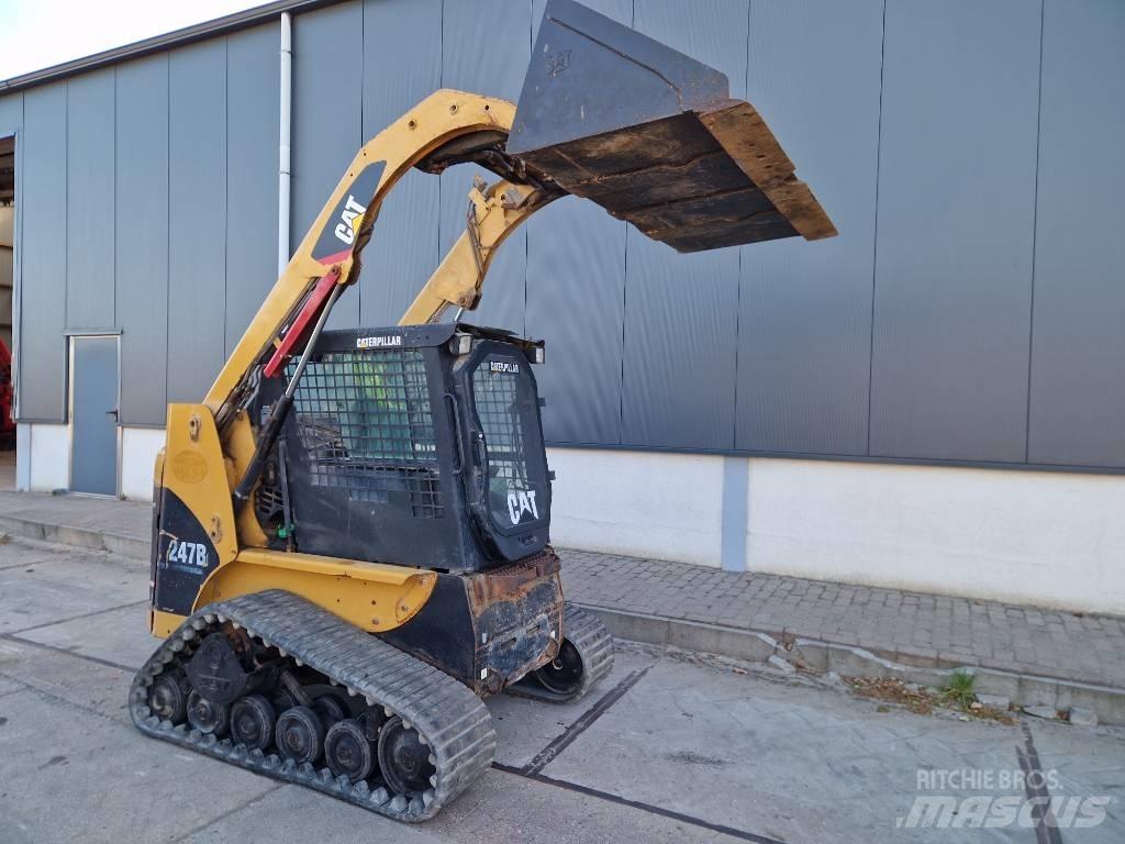 CAT 247 B Mini Pale Gommate